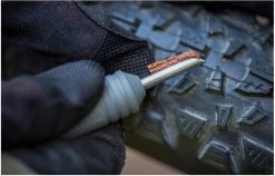 Blackburn Plugger Tubeless Tire Repair Kit 14 Blackburn Plugger Tubeless Tire Repair Kit -Fournitures Pour Vélos 207495