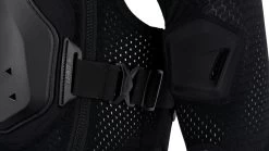 LEATT Veste à Protecteurs 3DF AirFit Hybrid 17 LEATT Veste à Protecteurs 3DF AirFit Hybrid -Fournitures Pour Vélos 381240