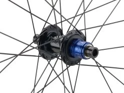 Tune Set De Roues Schwarzbrenner 45 3.0 Disc Center Lock 28" -Fournitures Pour Vélos 431407