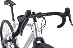 Cannondale Vélo De Gravel Topstone 1 28" Modèle 2022 22 Cannondale Vélo De Gravel Topstone 1 28" Modèle 2022 -Fournitures Pour Vélos 476586